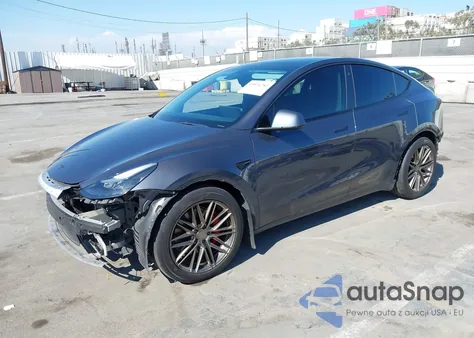 2022 Tesla Model Y Performance Dual Motor All-Wheel Drive z USA, uszkodzony, nr VIN 7SAYGDEF5NF404605